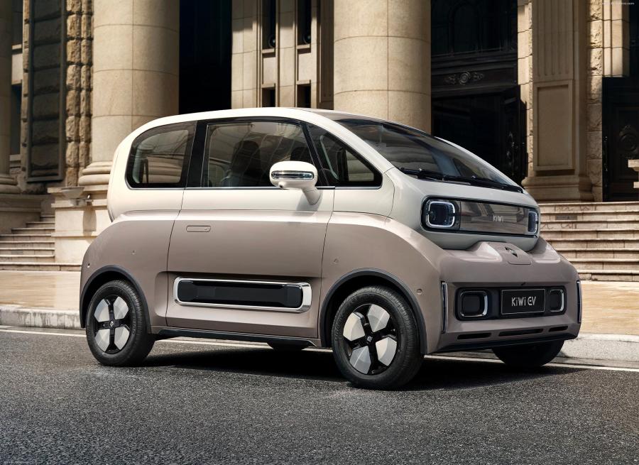  Baojun KiWi EV DJI 2023 года  (CN) (фото 1 из 10)